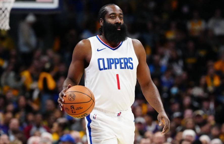 包含NBA巨星表现出色，球迷心中的偶像再次闪耀的词条